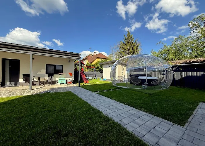 Csaladi Kikoeto Apartman