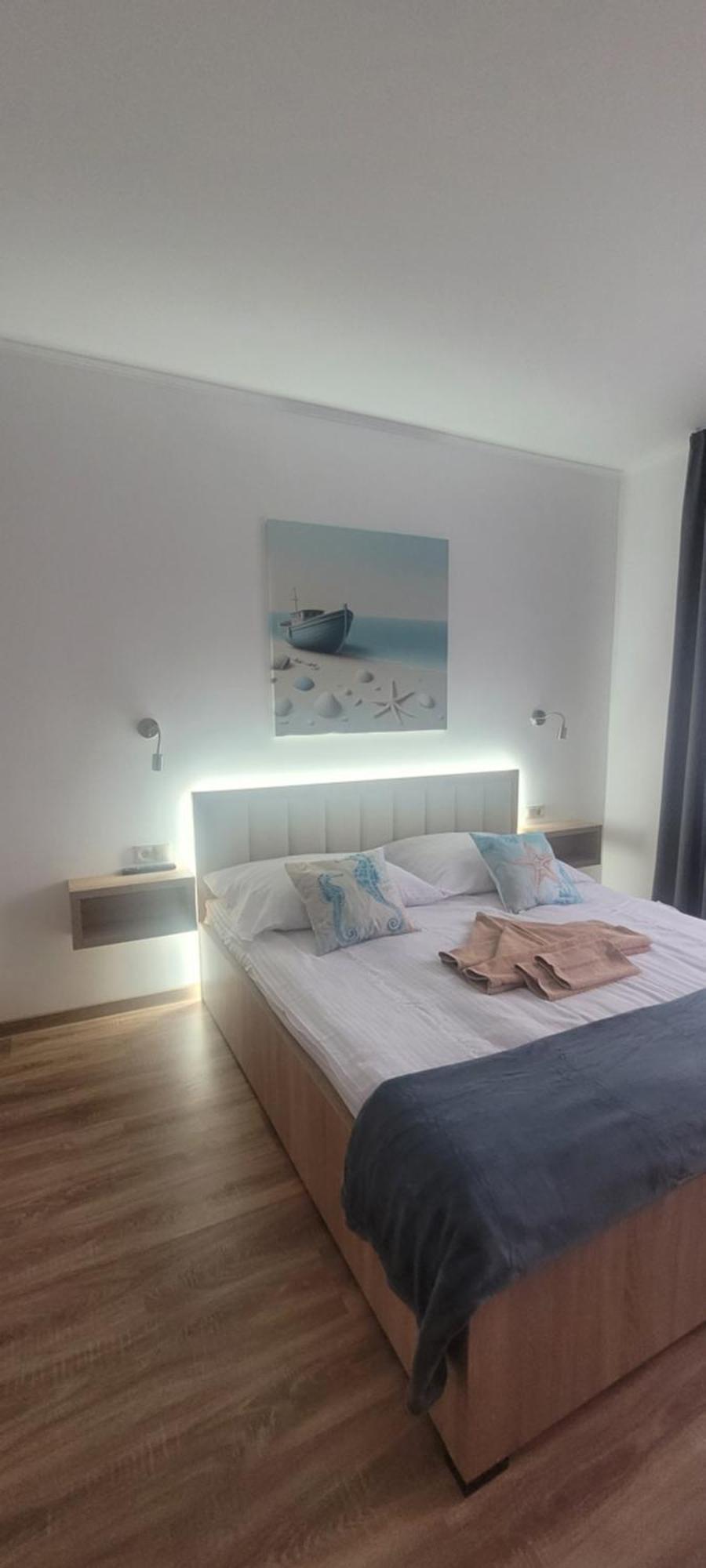 Csaladi Kikoeto Apartment *