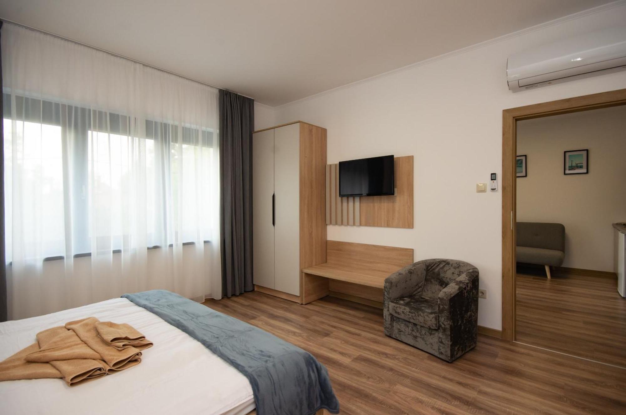 Csaladi Kikoeto Apartmán *